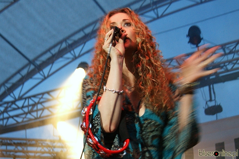 Dana Fuchs at Suwałki Blues Festival by Daria Szarejko