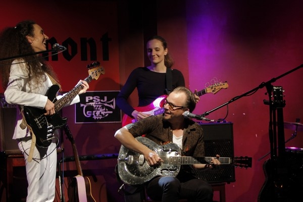 13 września 2009 roku Slidin' Slim zagrał z Magdą Piskorczyk w warszawskim klubie Tygmont, fot. Irek Graff