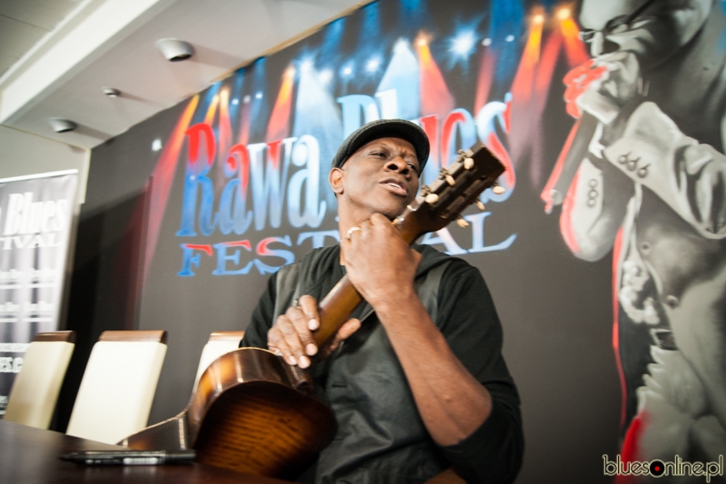 Keb' Mo'in Novotel, Katowice, Poland by RawaBlues.com/Jacek Mól