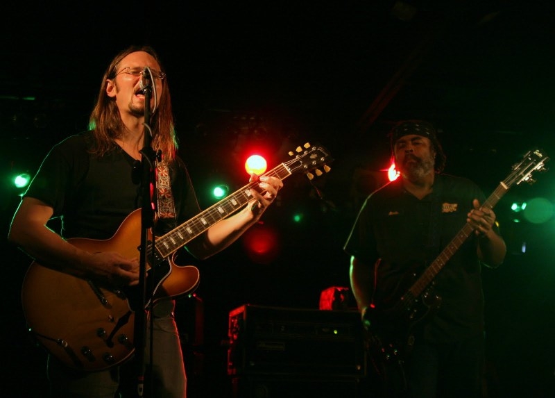 North Mississippi Allstars with Alvin Youngblood Hart by Grzegorz Ciszewski