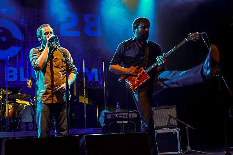 Dustin Arbuckle(głos, harmonijka) i Aaron Moreland (gitara, głos) dali żywiołowy koncert