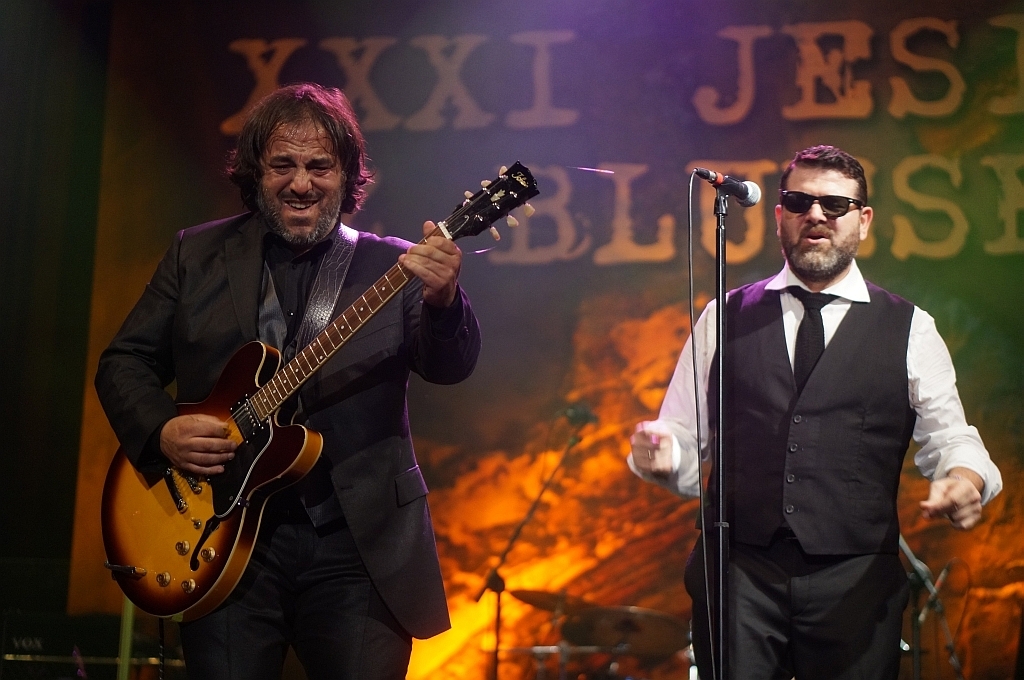 Aitor Cañibano and Jon Careaga from Travellin' Brothers at the Jesień z Bluesem 2015 stage in Poland, Białystok