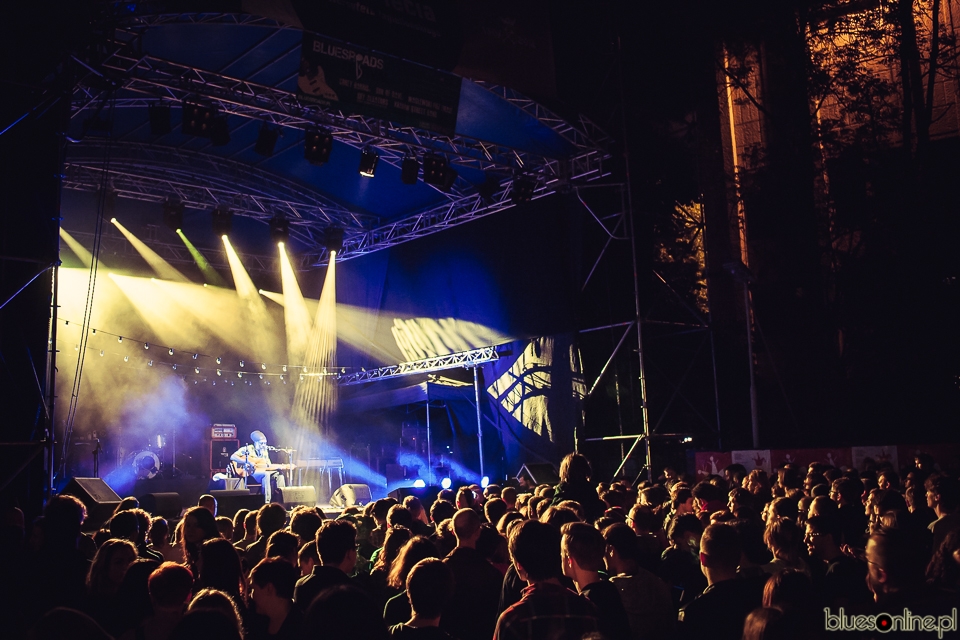 Corey Harris at V Bluesroads festival in Cracov by Jacek Smoter